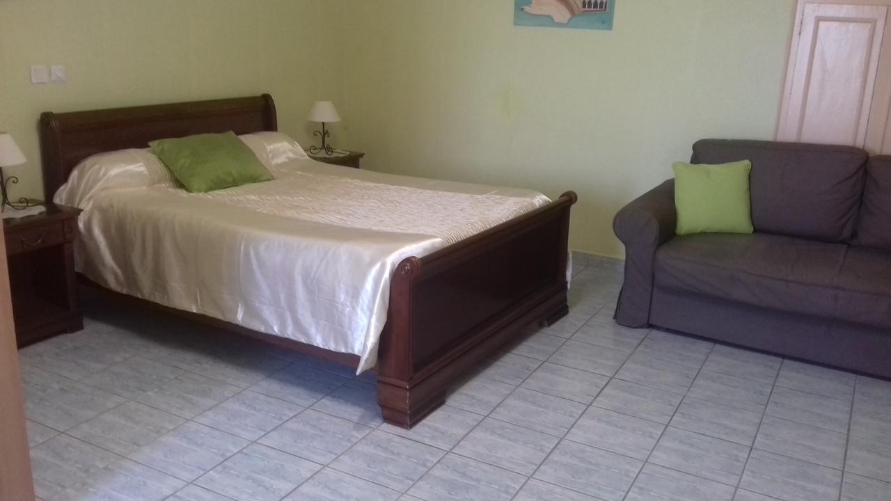 Hotel Le Saint Victor Mirabel-aux-Baronnies Esterno foto
