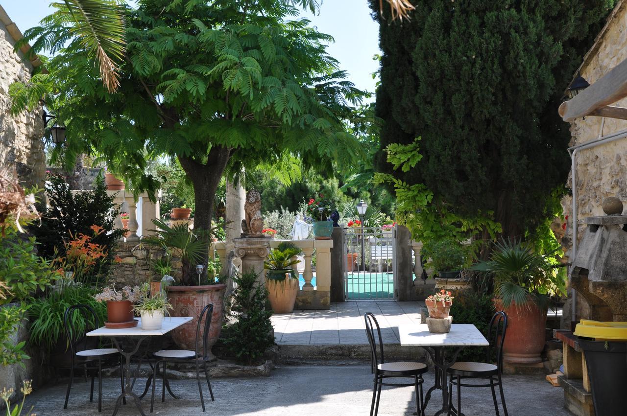 Hotel Le Saint Victor Mirabel-aux-Baronnies Esterno foto